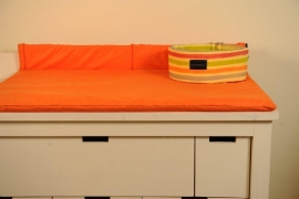   משטח החתלה לשידה כתום Campaniola\'s changing mat 