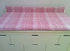  משטח החתלה לשידה בורדן משובץ Campaniola\'s changing mat 